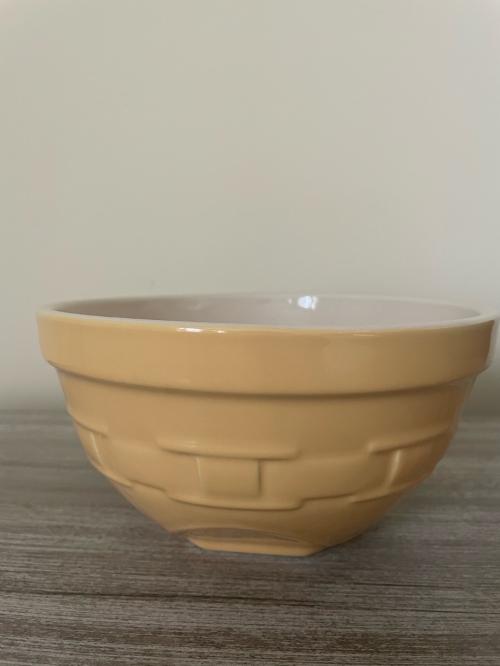Longaberger Woven Traditions Butternut Yellow Tip & Mix Mixing Bowl - Picture 2 of 6